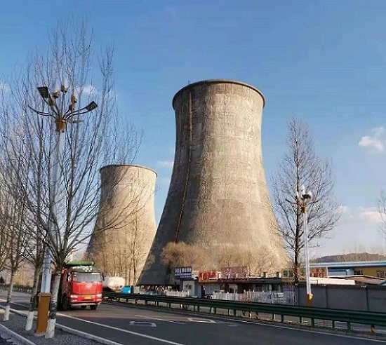 電廠(chǎng)冷卻塔拆除:建筑拆除與環(huán)境保護(hù)并重